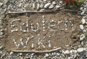 Edutechwiki-sand-stone.jpg