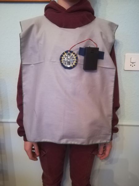 File:Tabard connecté .jpg