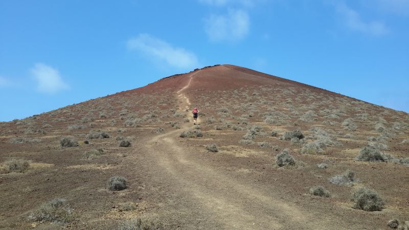 File:Volcan-lanzarote.jpg