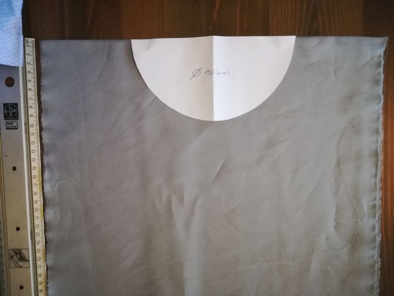 File:Tabard découpe tête.jpg