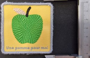 Une-pomme-pour-moi-patch.jpg