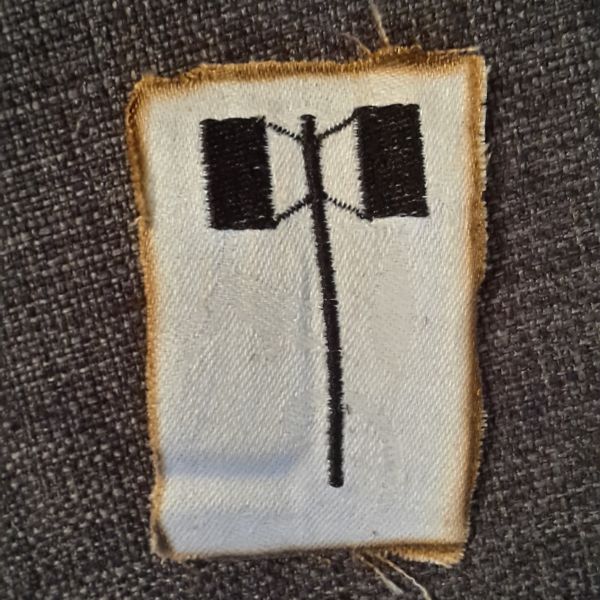 File:TatonEquipement marteau.jpg