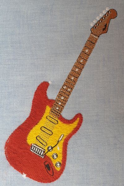 File:Fender stratocaster-v4b.jpg