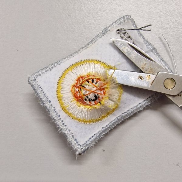 File:Inkstitch-flower-wt60-2.jpg