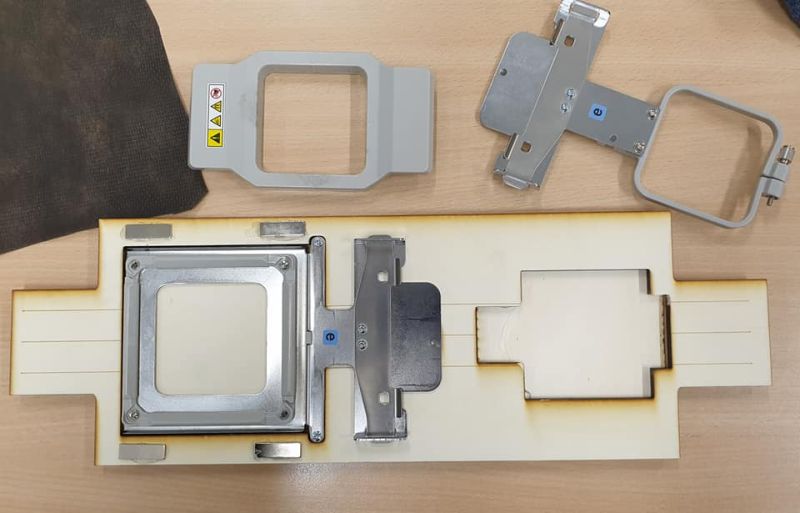 File:Brother-pr-magnetic-50cm-frame2.jpg
