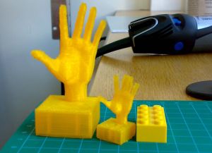 Doblo-lugo-hands.jpg
