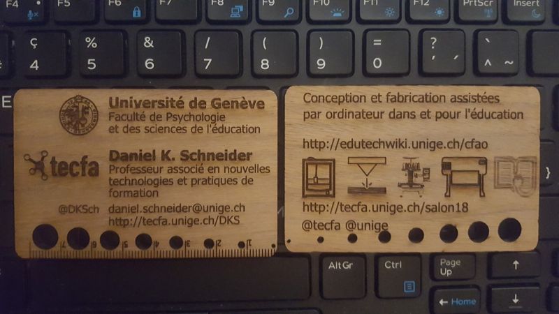 File:Carte-visite-DKS-salon18.jpeg