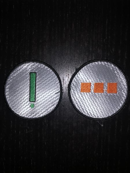 File:Badges produits temporaire.jpg