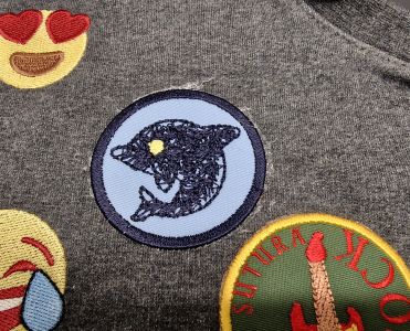 Patch collé sur un gilet test