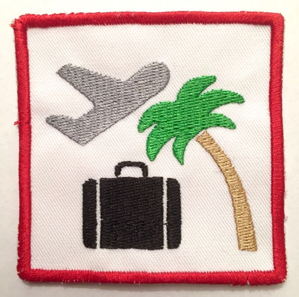 File:Badge voyage broderie.jpg